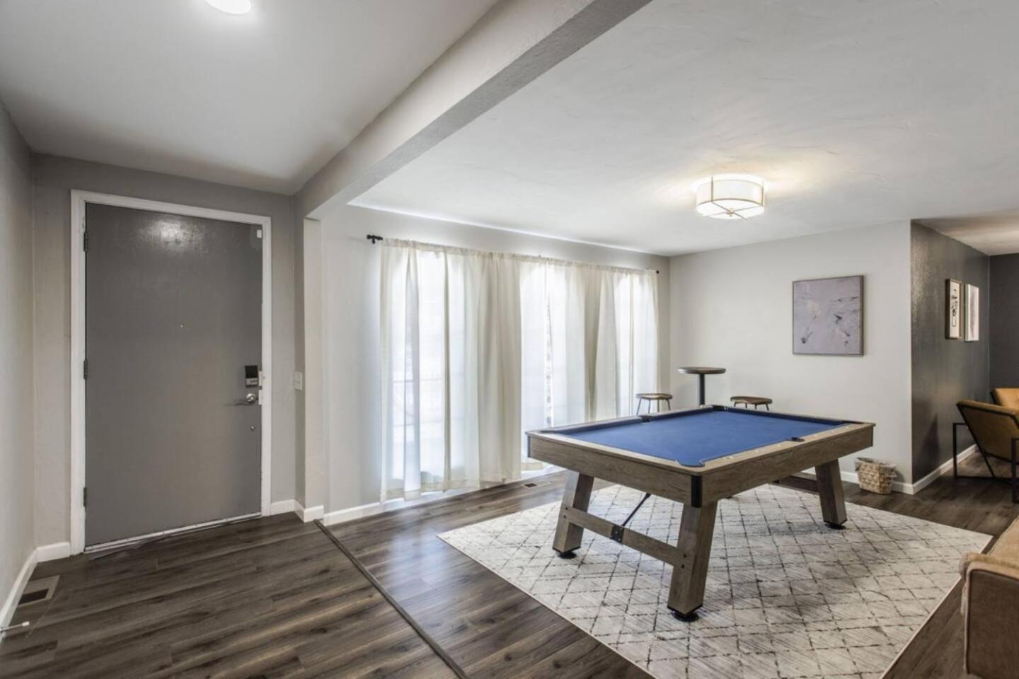 New Hummingbird Haven - Nw Okc, Billiards, Firepit Villa Oklahoma City Kültér fotó
